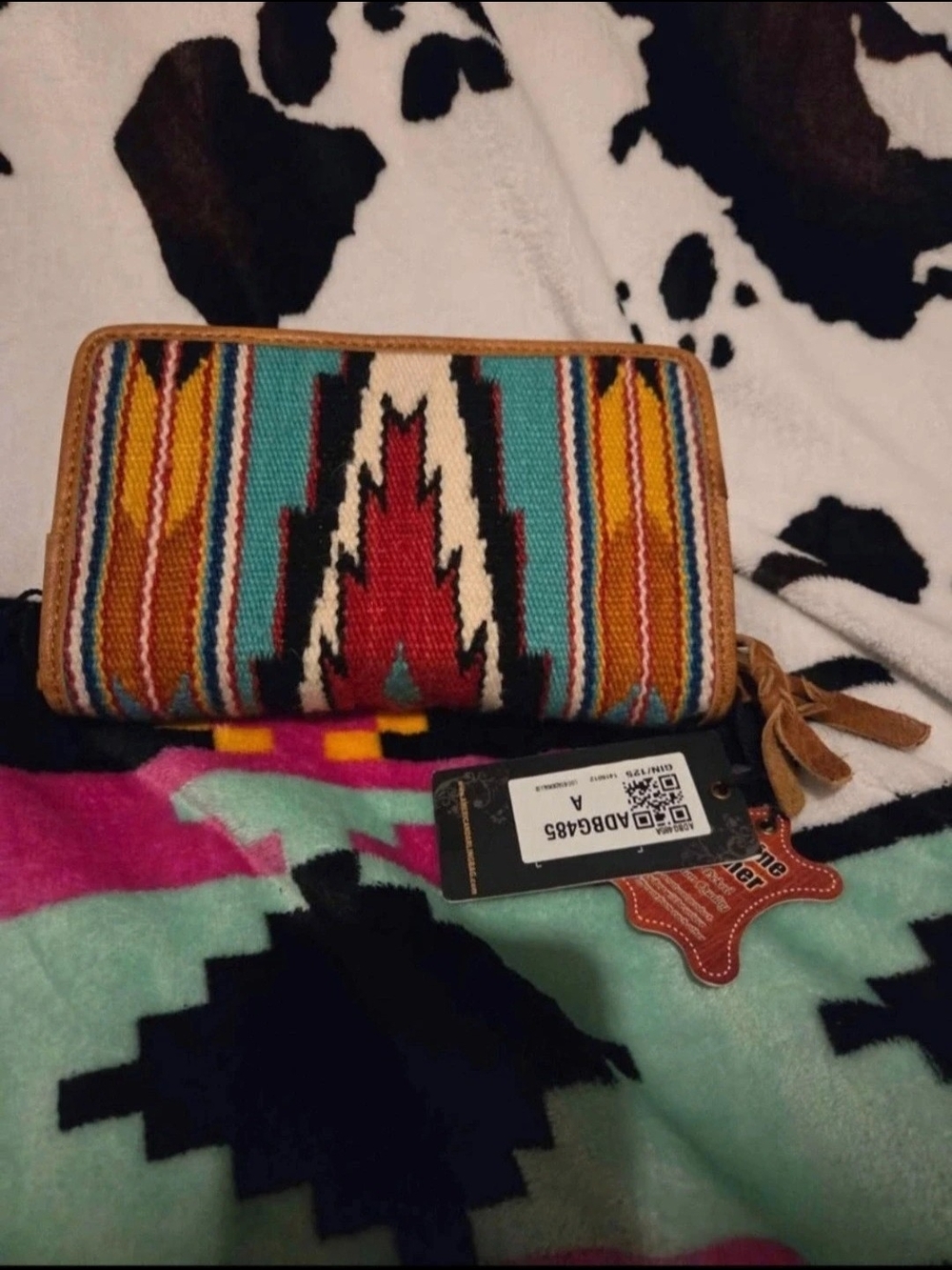 Southwestern Pattern Zip Wallet - American Darling